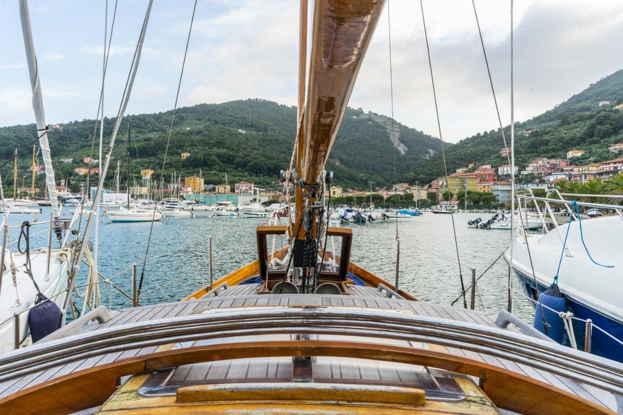 B&B Vela D'Epoca Parvati By Portido Porto Venere Exteriör bild